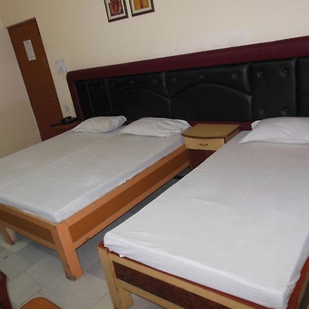 Hotel Taj Plaza, Vip Road, Agra Agra  Dış mekan fotoğraf