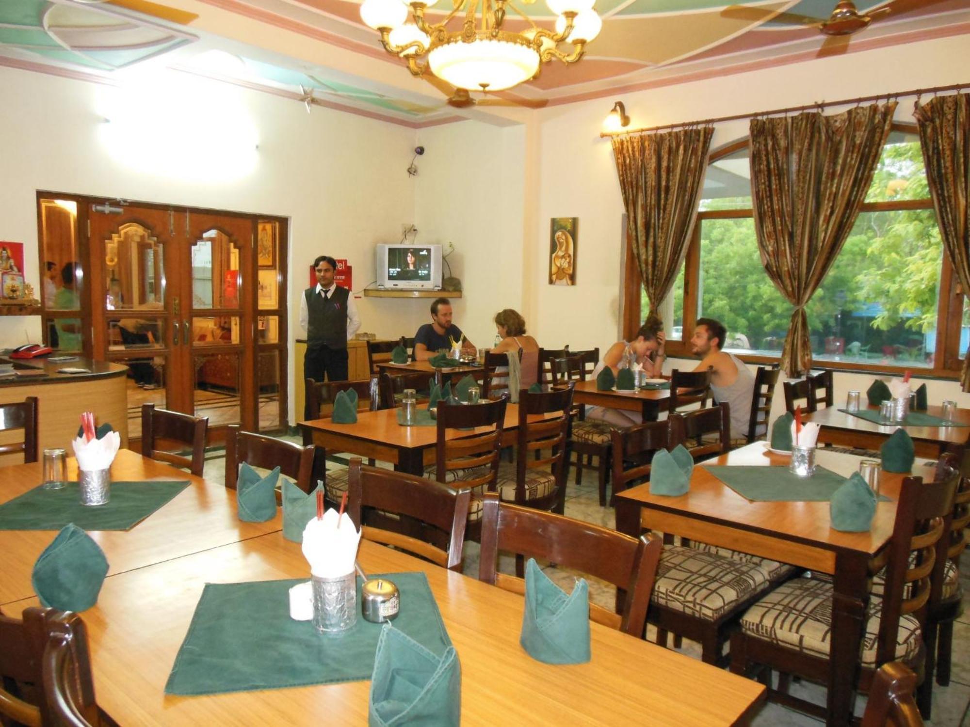 Hotel Taj Plaza, Vip Road, Agra Agra  Dış mekan fotoğraf