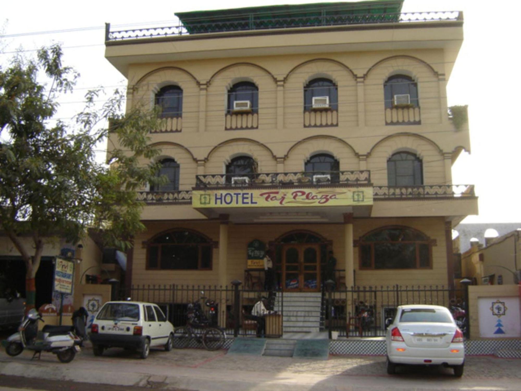 Hotel Taj Plaza, Vip Road, Agra Agra  Dış mekan fotoğraf