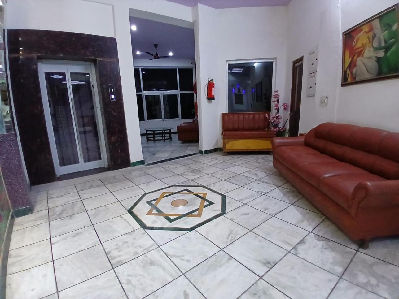 Hotel Taj Plaza, Vip Road, Agra Agra  Dış mekan fotoğraf