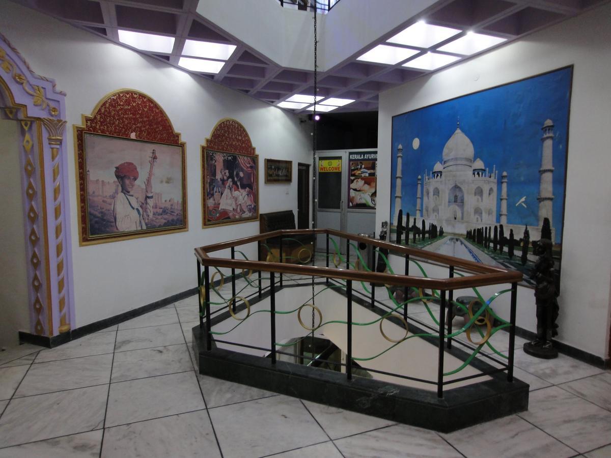 Hotel Taj Plaza, Vip Road, Agra Agra  Dış mekan fotoğraf