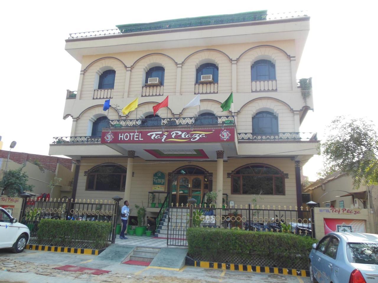 Hotel Taj Plaza, Vip Road, Agra Agra  Dış mekan fotoğraf