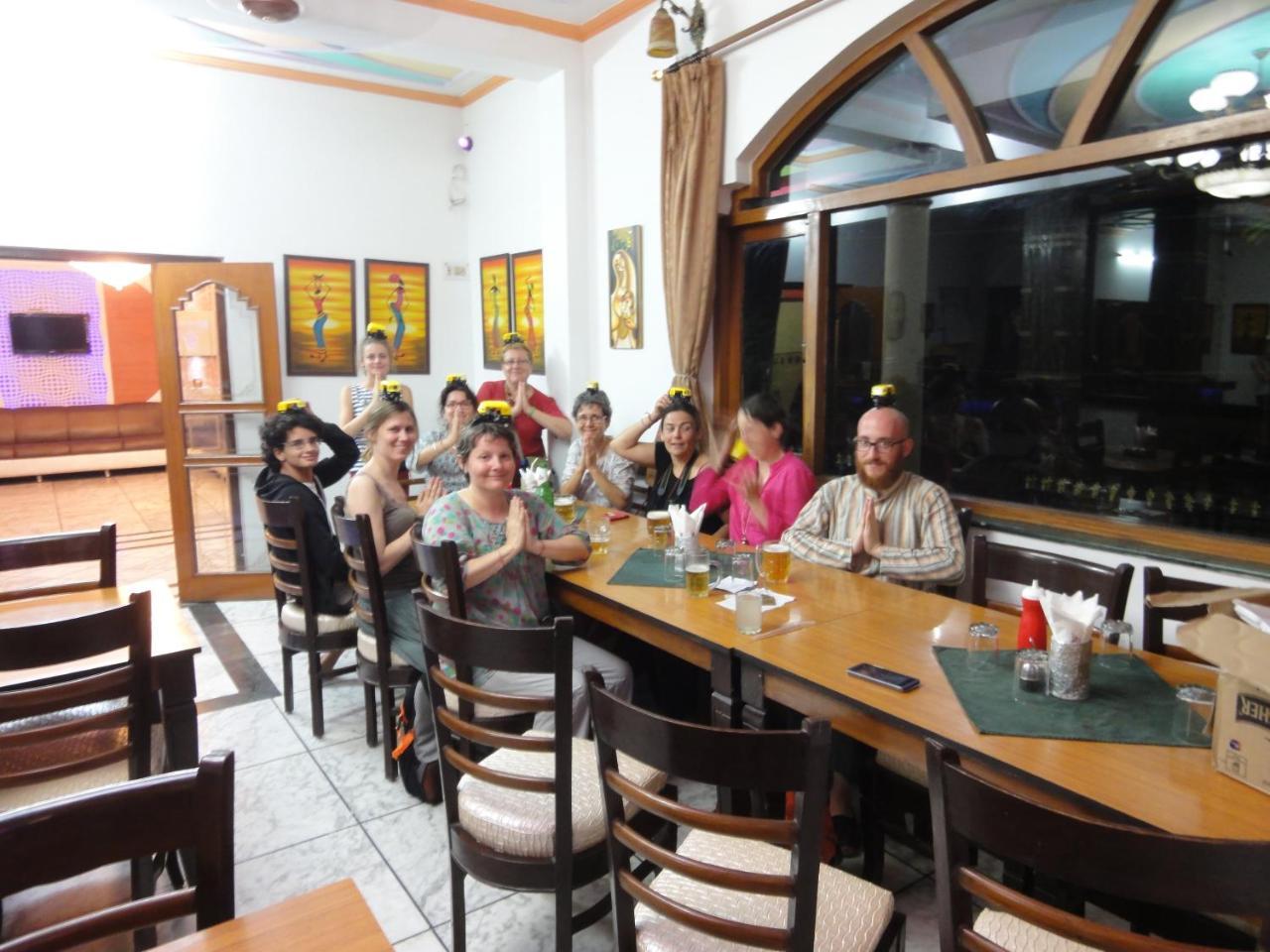 Hotel Taj Plaza, Vip Road, Agra Agra  Dış mekan fotoğraf